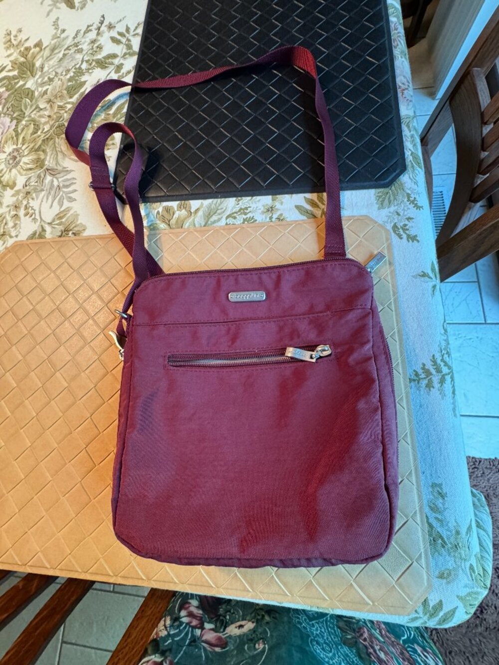 Baggallini Plum Purple Adjustable Crossbody Organizer Bag 9" x 9" Purse RFID